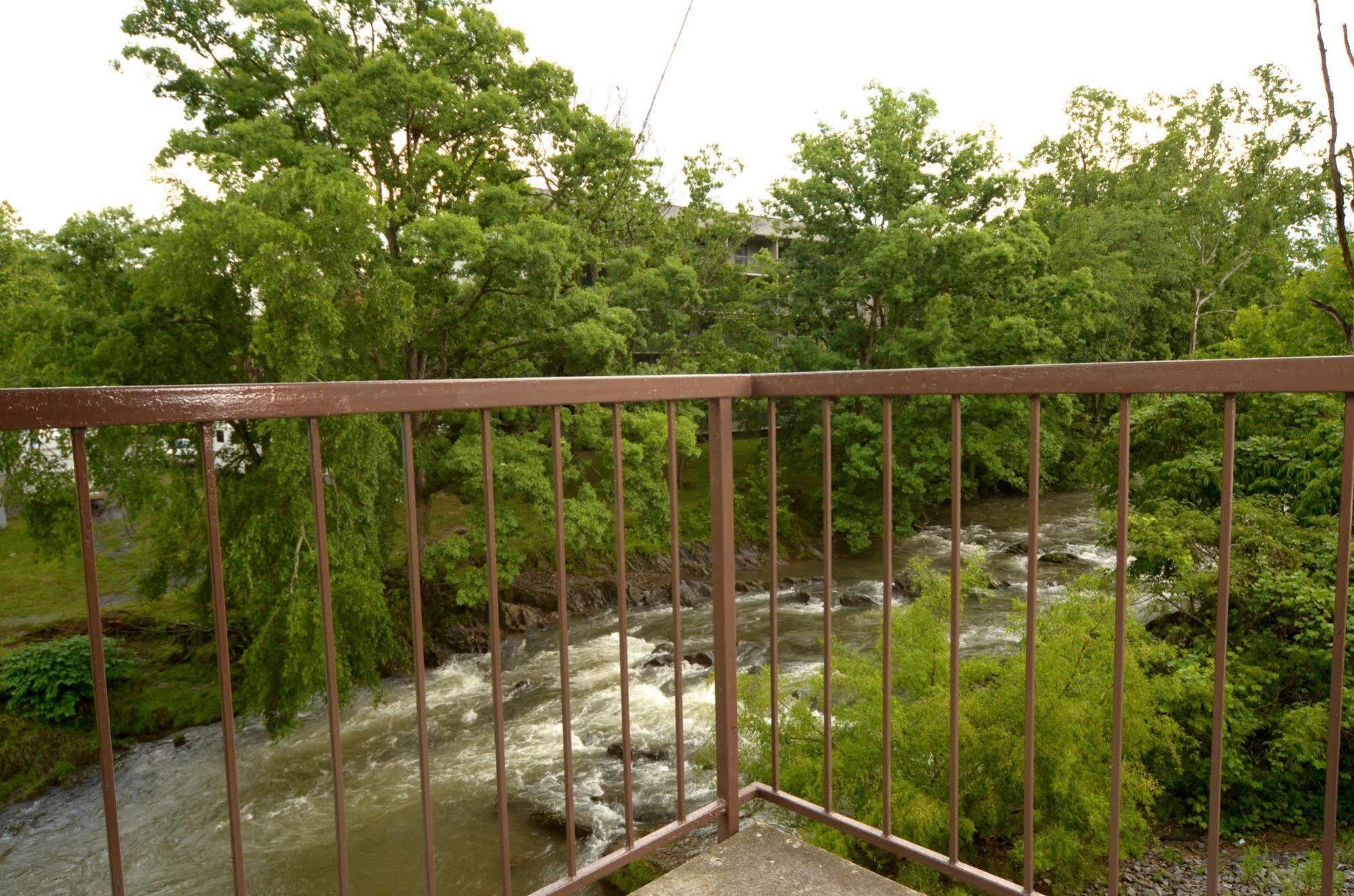 Creekstone Inn Pigeon Forge Exterior foto