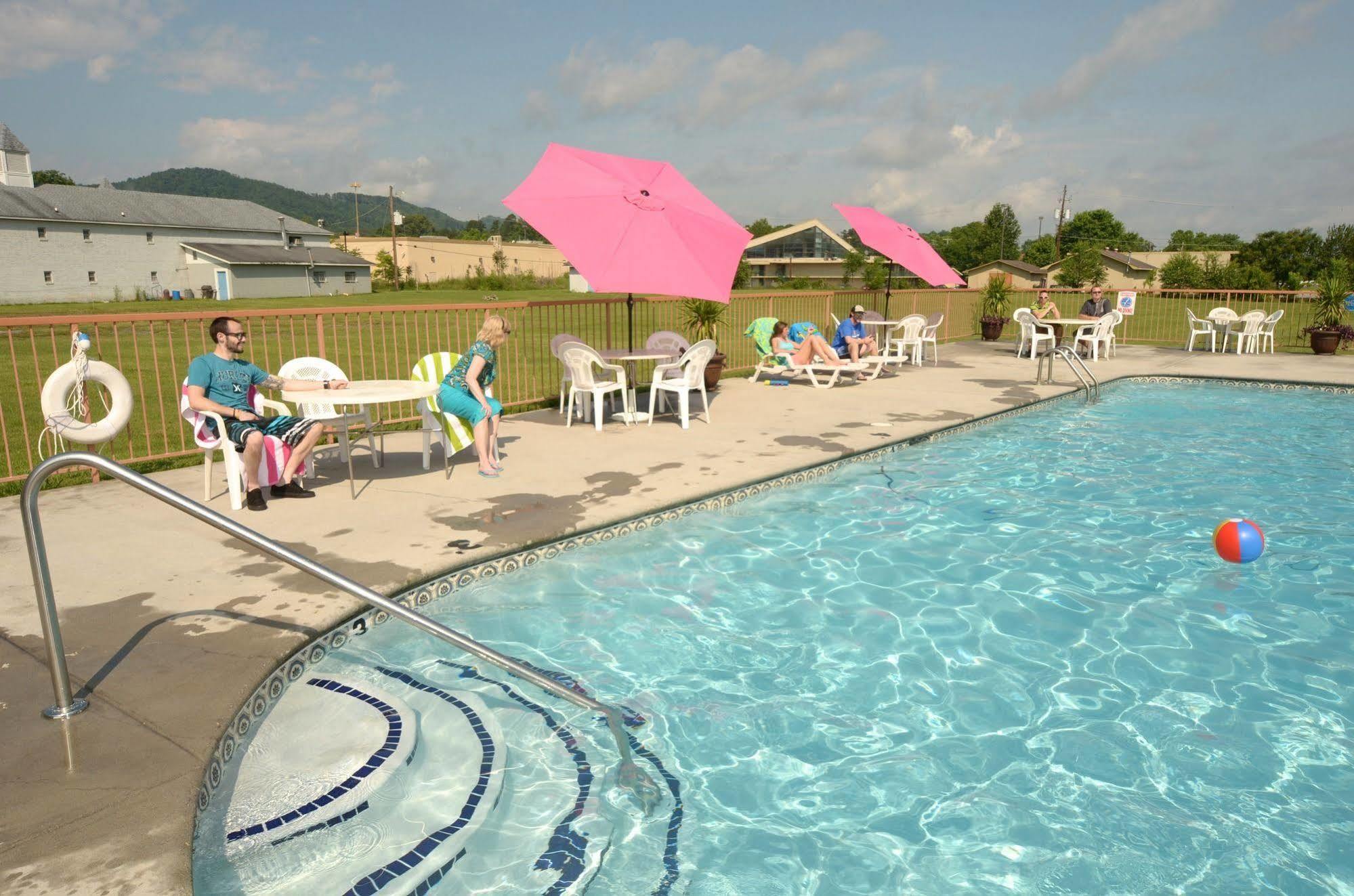 Creekstone Inn Pigeon Forge Exterior foto